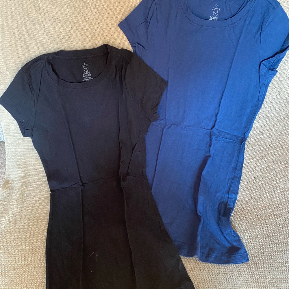 Lot of 2 short sleeve solid shirts